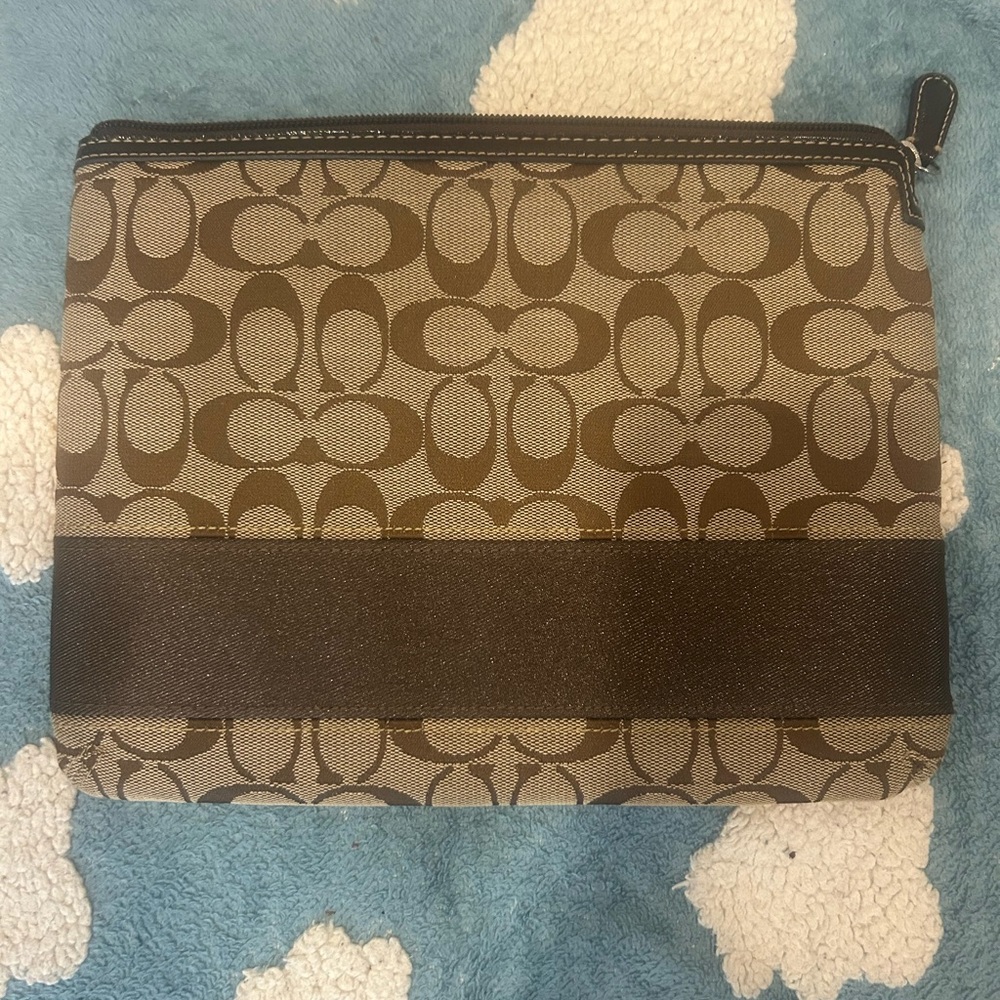 Brown Monogram Clutch/Apple IPad Case